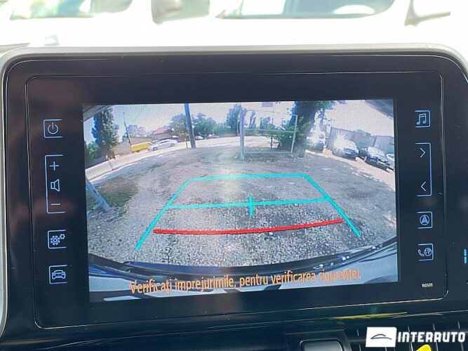 Toyota C-HR 42 interauto-car