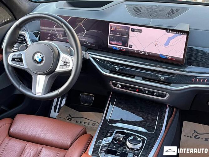 BMW X7 4.0d 44 interauto-car