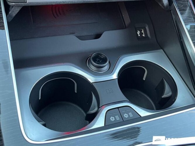 BMW X7 4.0d 53 interauto-car