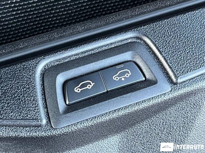 BMW X7 4.0d 62 interauto-car