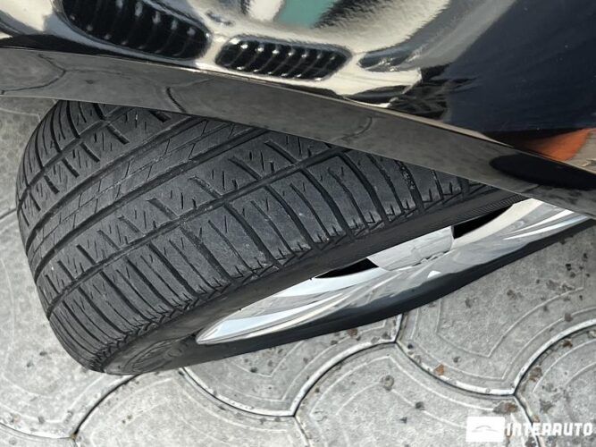 Volkswagen Jetta 42 interauto-car