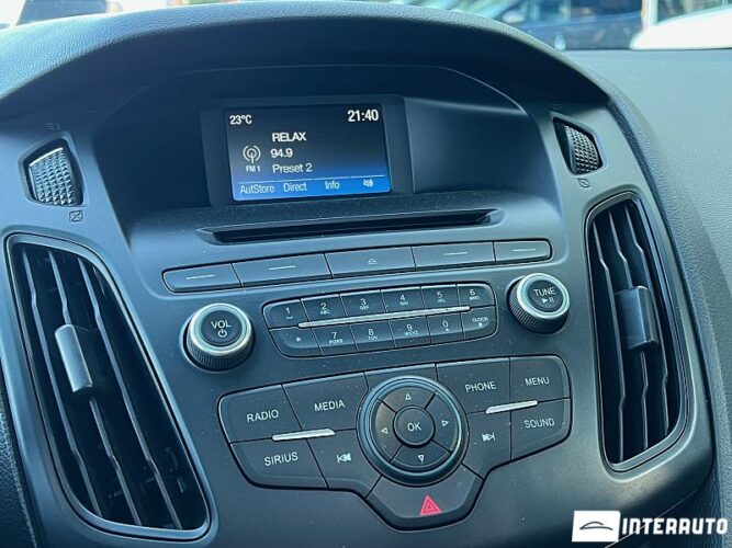 Ford Focus 40 interauto-car