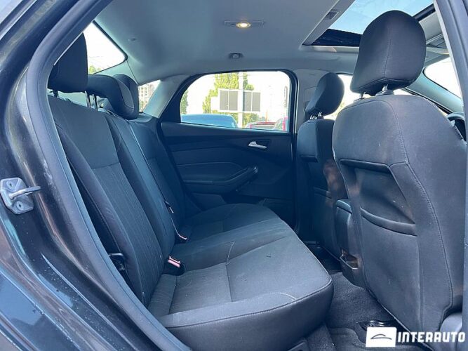 Ford Focus 44 interauto-car