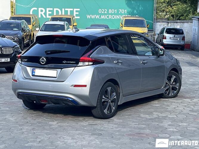 Nissan Leaf 31 interauto-car