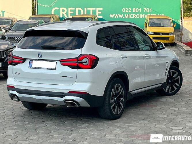 BMW X3 3.0e 34 interauto-car