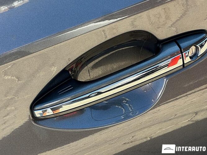 Toyota Avalon 43 interauto-car