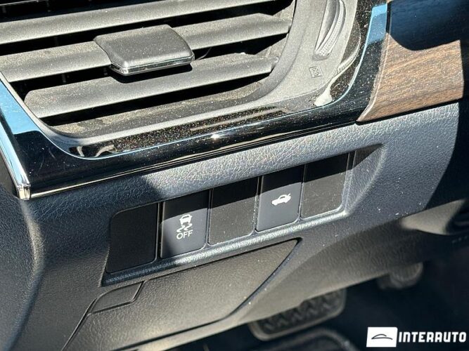 Toyota Avalon 39 interauto-car