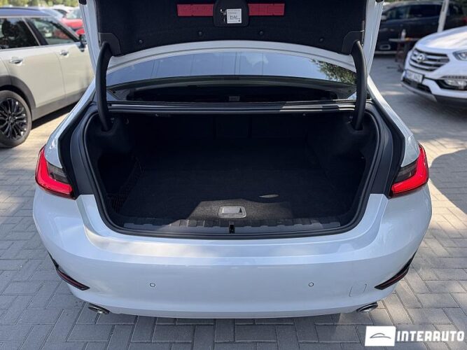 BMW 330E 35 interauto-car