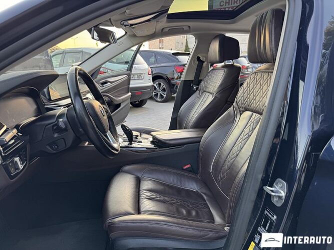 BMW 530e 40 interauto-car