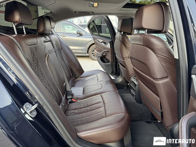 BMW 530e 50 interauto-car