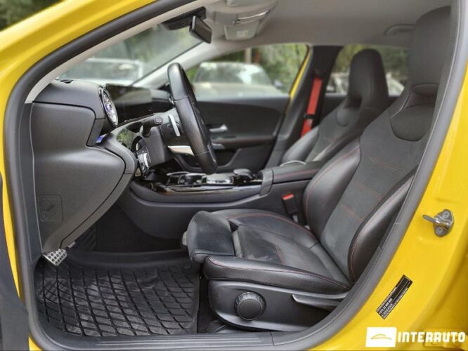 Mercedes A 35 AMG 37 interauto-car