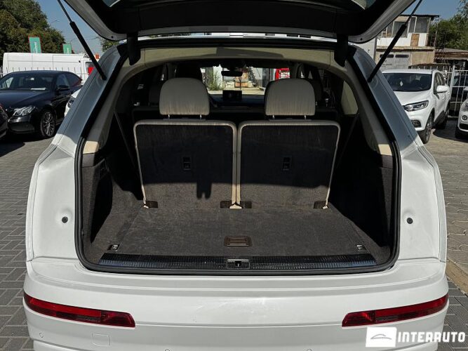 Audi Q7 61 interauto-car