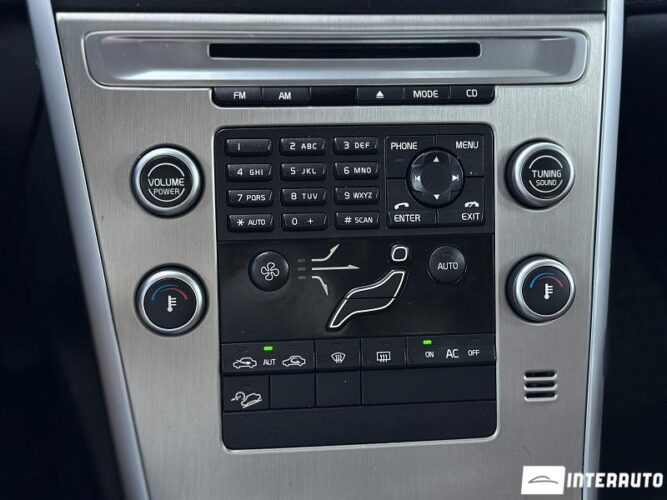 Volvo XC 60 37 interauto-car