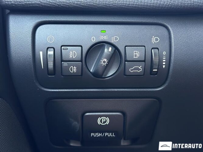 Volvo XC 60 34 interauto-car