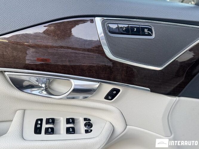 Volvo XC 90 55 interauto-car