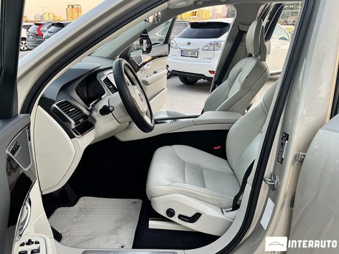 Volvo XC 90 40 interauto-car