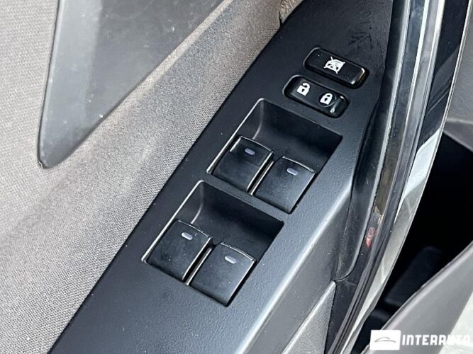 Toyota Auris 47 interauto-car