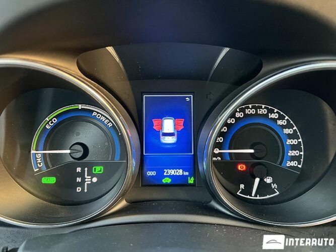 Toyota Auris 37 interauto-car