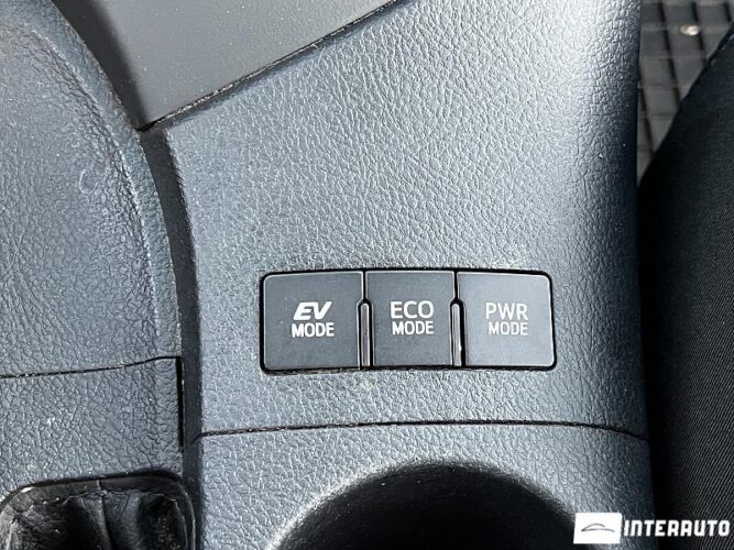 Toyota Auris 41 interauto-car