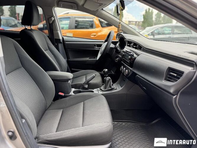 Toyota Corolla 41 interauto-car