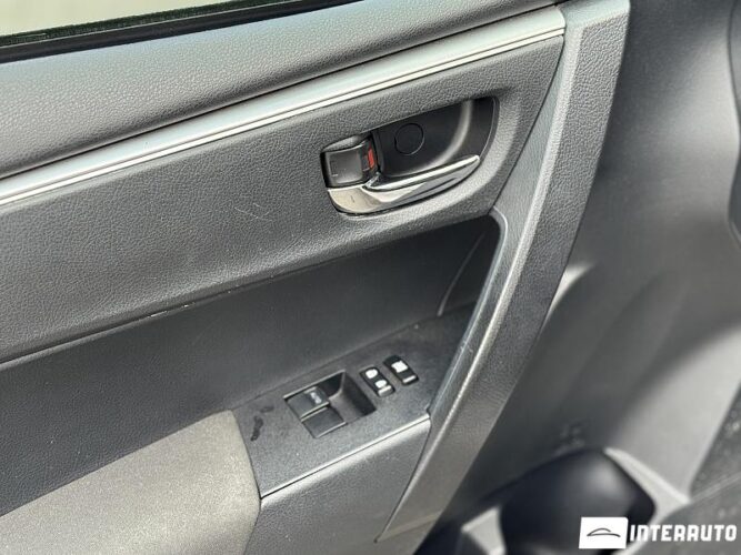 Toyota Corolla 31 interauto-car