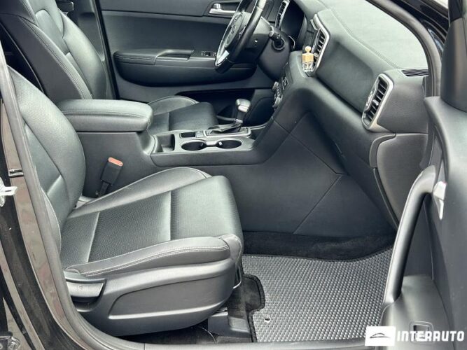 Kia Sportage 42 interauto-car