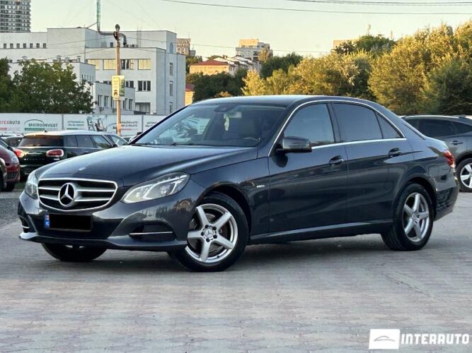 Mercedes E 220 4Matic 32 interauto-car