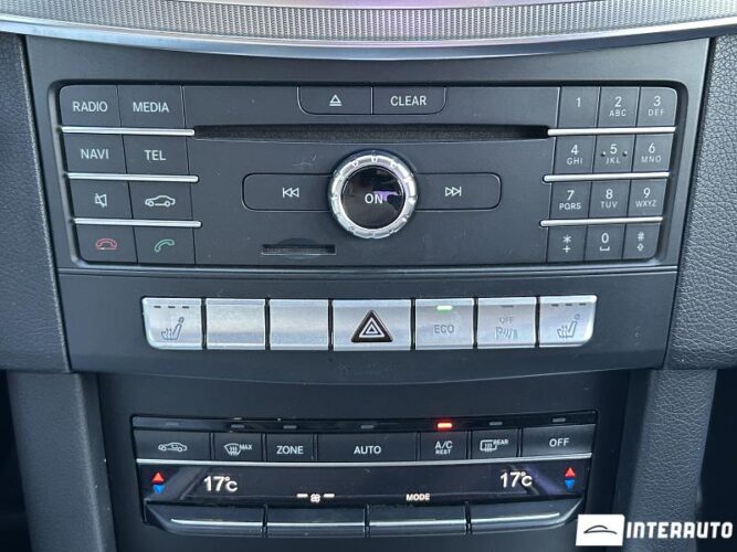 Mercedes E 220 4Matic 46 interauto-car