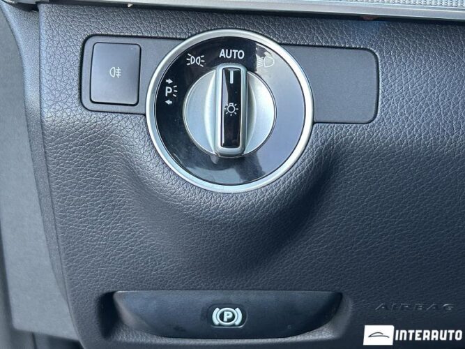 Mercedes E 220 4Matic 40 interauto-car