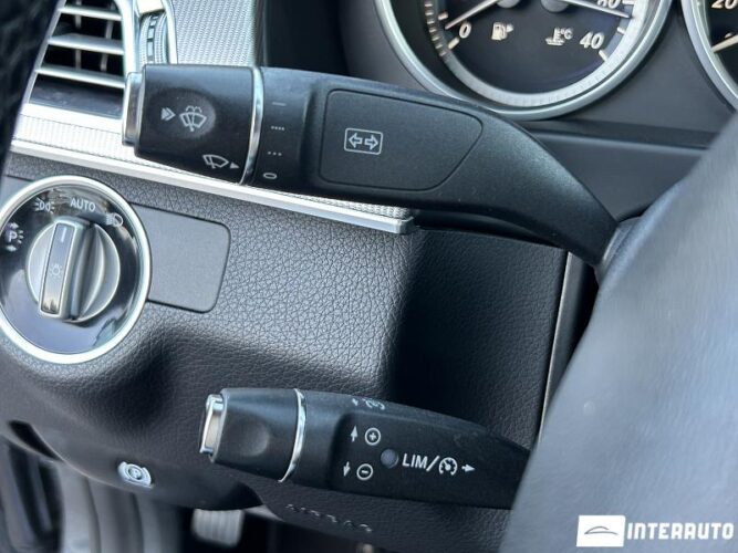 Mercedes E 220 4Matic 42 interauto-car
