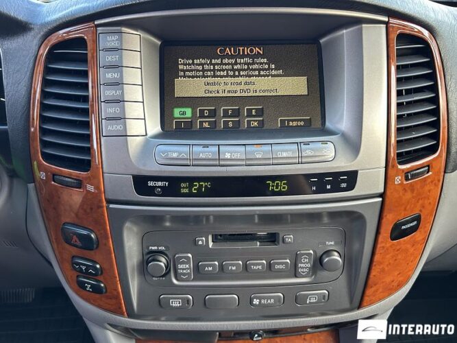 Toyota Land Cruiser 40 interauto-car