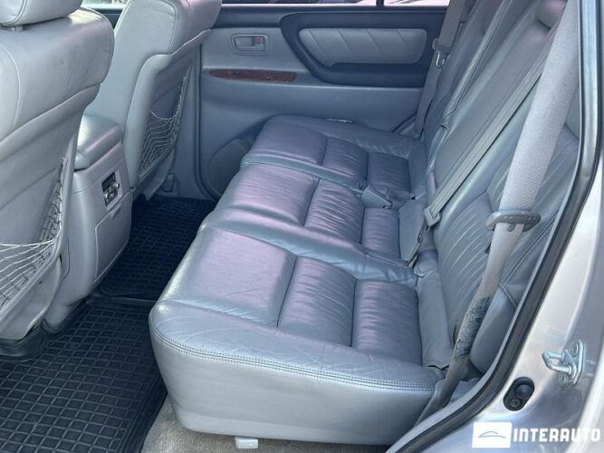 Toyota Land Cruiser 43 interauto-car