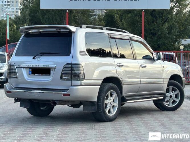 Toyota Land Cruiser 31 interauto-car
