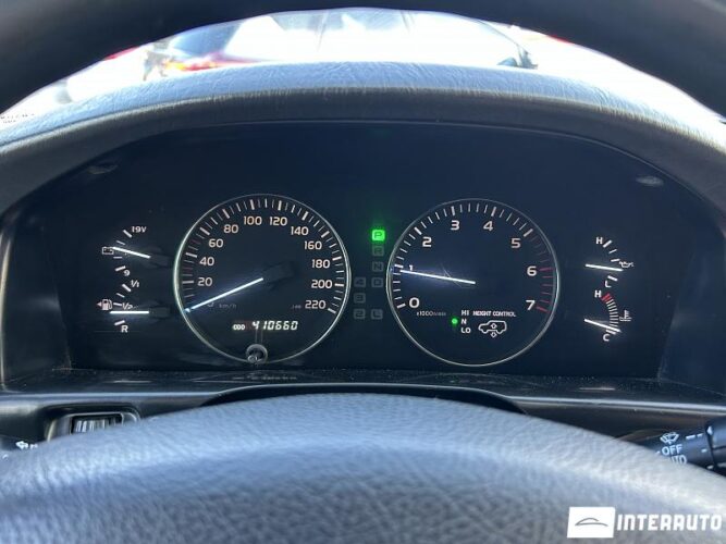 Toyota Land Cruiser 39 interauto-car