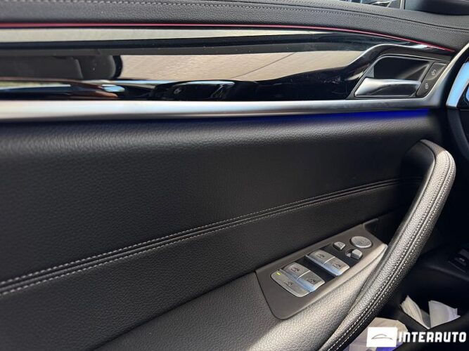 BMW 530e 41 interauto-car