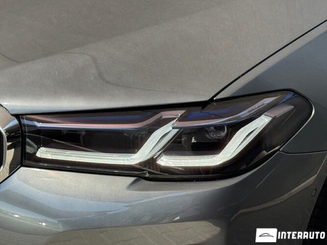 BMW 530e 44 interauto-car