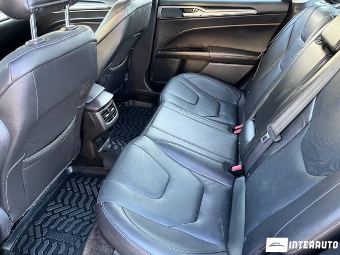 Ford Fusion 32 interauto-car