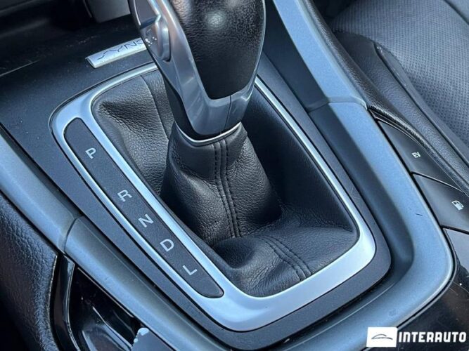 Ford Fusion 38 interauto-car