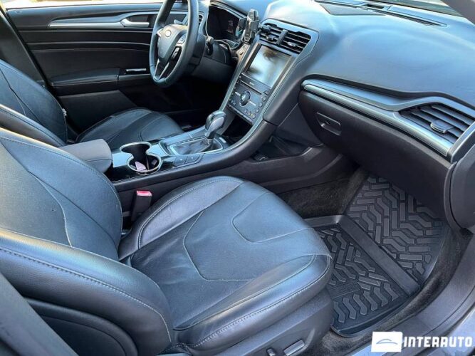 Ford Fusion 39 interauto-car
