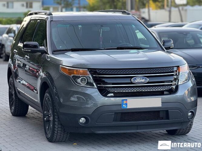 Ford Explorer 32 interauto-car