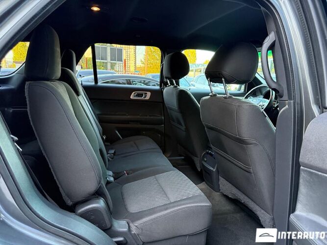 Ford Explorer 45 interauto-car