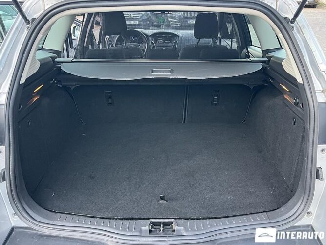 Ford Focus 47 interauto-car