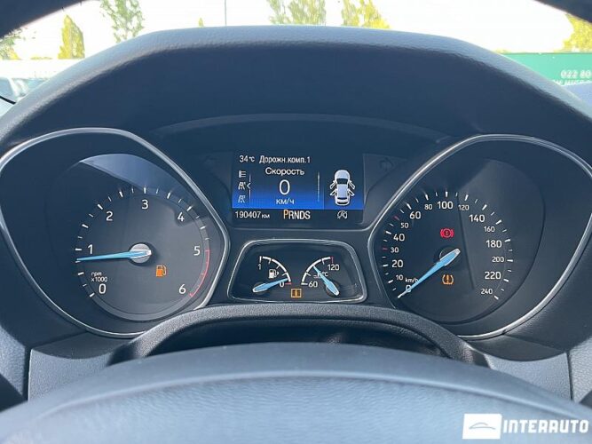 Ford Focus 40 interauto-car