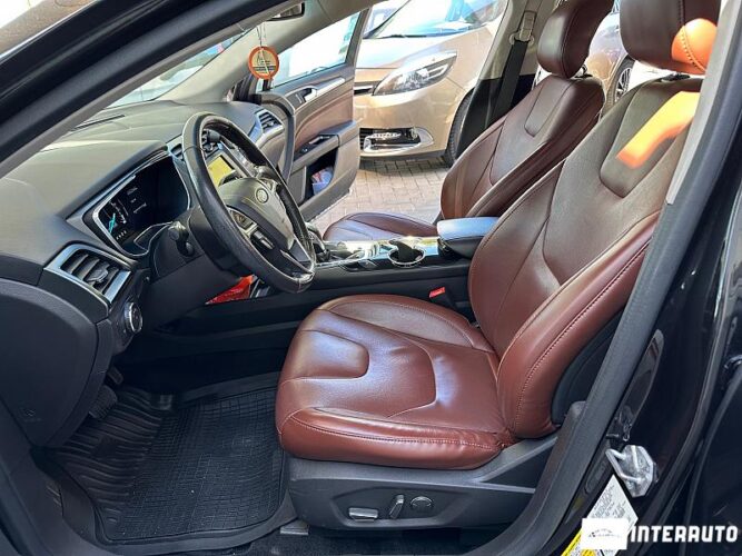 Ford Fusion 35 interauto-car