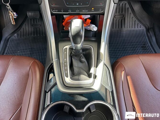 Ford Fusion 41 interauto-car