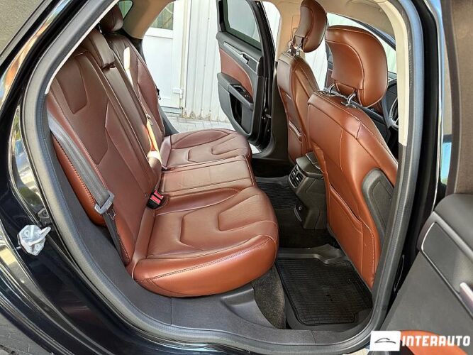 Ford Fusion 45 interauto-car