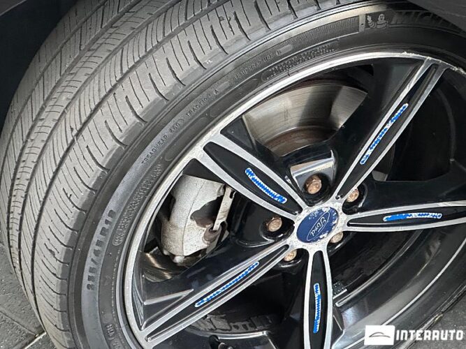 Ford Fusion 47 interauto-car