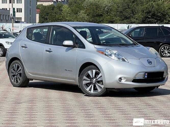 Nissan Leaf 37 interauto-car