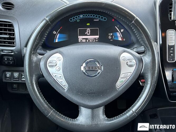 Nissan Leaf 41 interauto-car