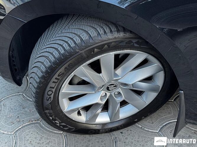 Skoda Superb 39 interauto-car